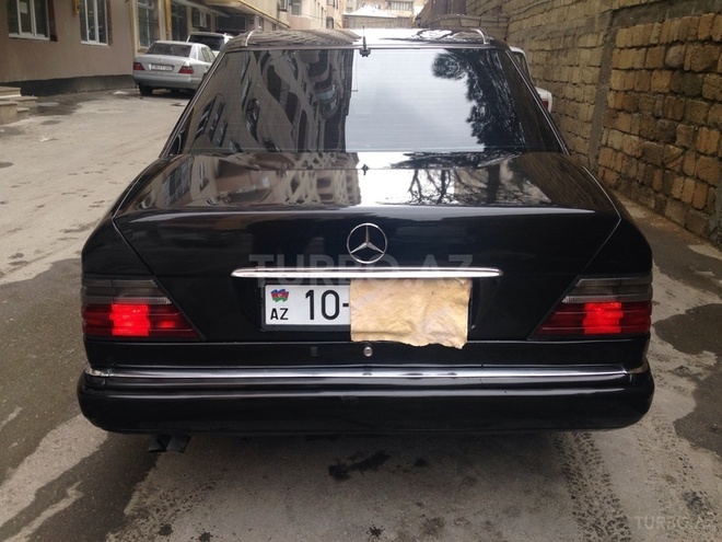 Mercedes E 300 1994, 380,453 km - 3.0 л - Bakı