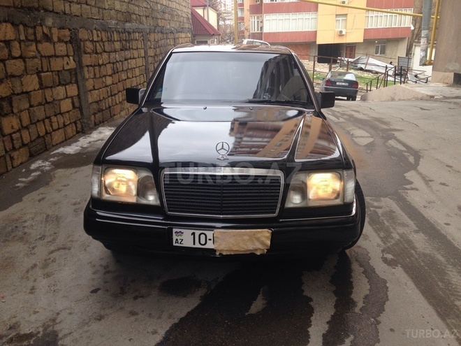 Mercedes E 300 1994, 380,453 km - 3.0 л - Bakı