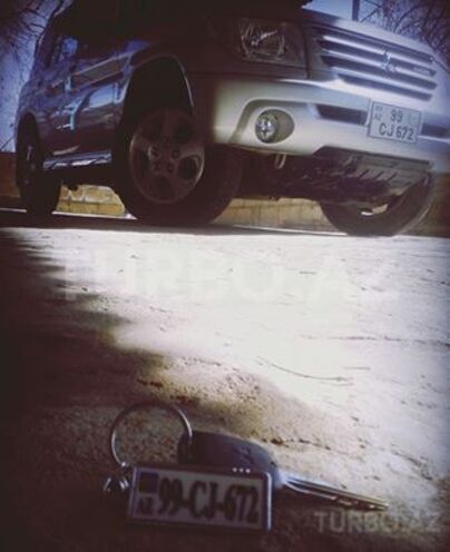 Mitsubishi Pajero io 2001, 77,636 km - 2.0 l - Şamaxı
