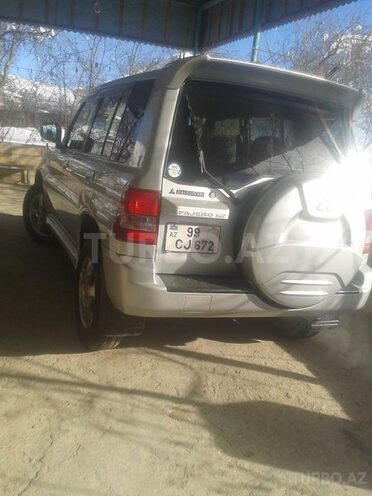Mitsubishi Pajero io 2001, 77,636 km - 2.0 l - Şamaxı