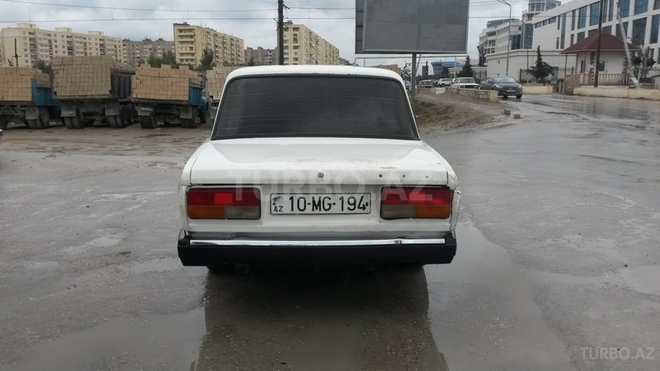 LADA (VAZ) 2107 1983, 188,000 km - 1.6 л - Bakı