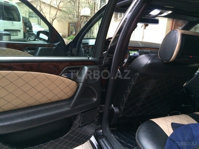 Mercedes E 200 1998, 320,000 km - 2.0 l - Bakı