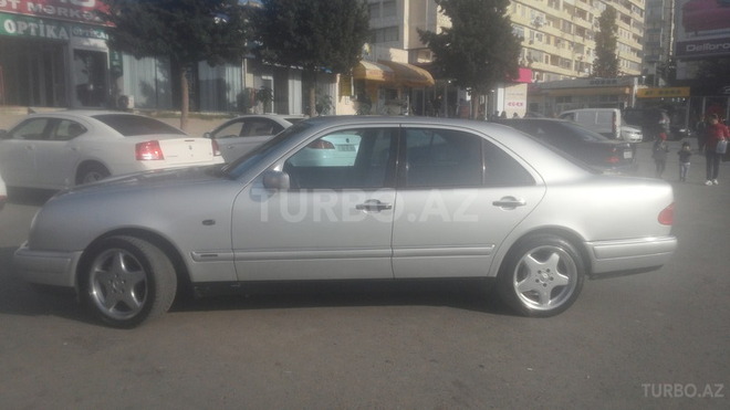 Mercedes E 200 1998, 360,000 km - 2.0 l - Bakı