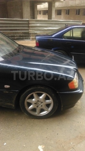 Mercedes C 220 2000, 280,000 km - 2.2 l - Bakı
