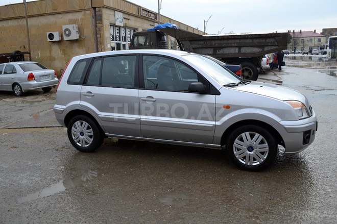 Ford Fusion 2011, 61,000 km - 1.6 l - Bakı