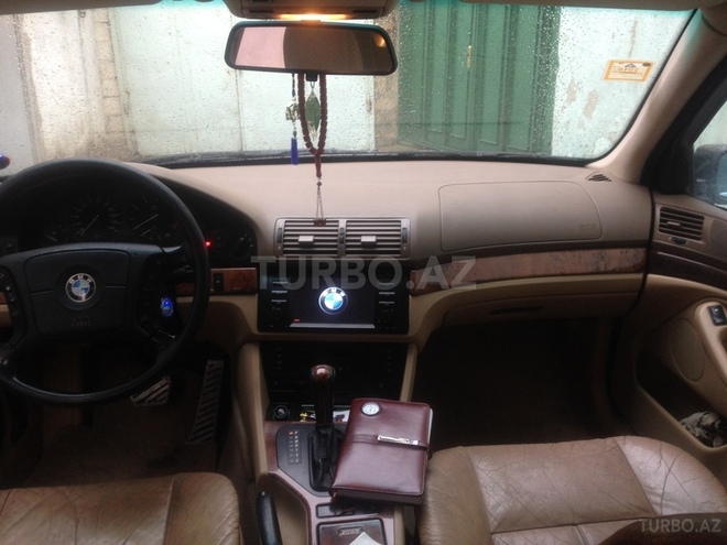 BMW 528 1998, 254,000 km - 2.8 l - Bakı
