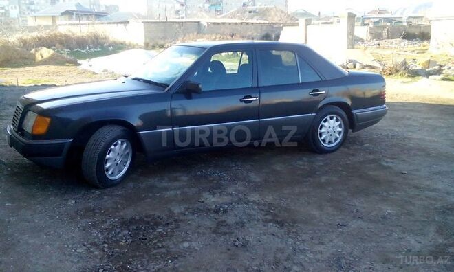 Mercedes E 220 1995, 350,000 km - 2.2 л - Bakı