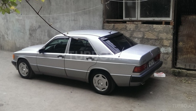 Mercedes 190 1991, 120,000 km - 1.8 л - Bakı