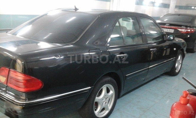 Mercedes E 240 1998, 350,000 km - 2.4 л - Bakı