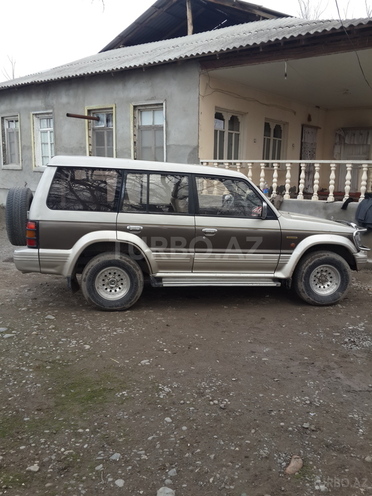 Mitsubishi Pajero 1992, 311,500 km - 2.5 l - Bərdə