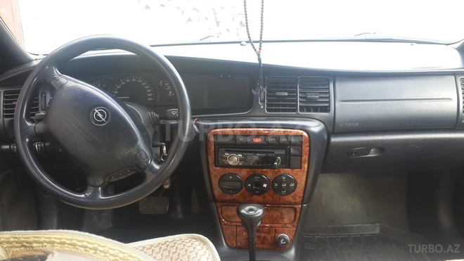 Opel Vectra 1997, 386,000 km - 1.8 l - Gəncə