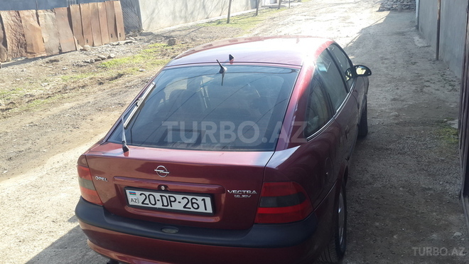 Opel Vectra 1997, 386,000 km - 1.8 l - Gəncə
