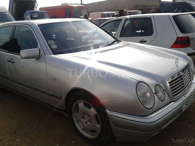 Mercedes E 230 1996, 306,000 km - 2.3 л - Gəncə