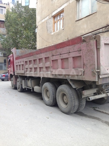 HOWO Sinotruk 2011, 264,000 km - 9.5 l - Mingəçevir