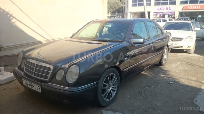 Mercedes E 280 1997, 290,000 km - 2.8 l - Bakı