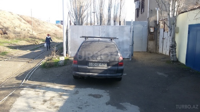 Opel Vectra 1997, 200,000 km - 1.6 l - Bakı