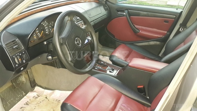 Mercedes C 200 1999, 227,000 km - 2.0 л - Sumqayıt