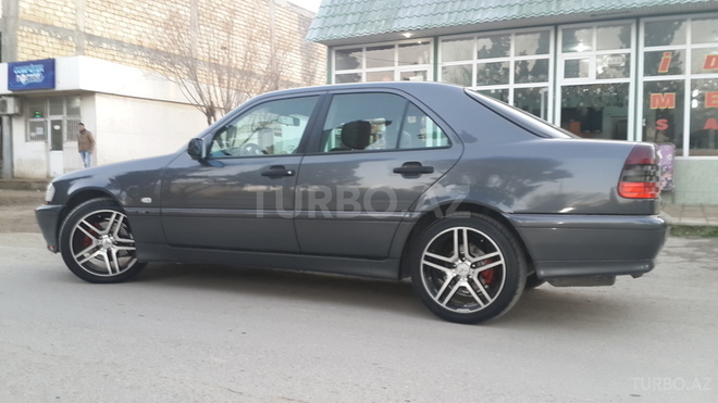 Mercedes C 200 1999, 227,000 km - 2.0 л - Sumqayıt
