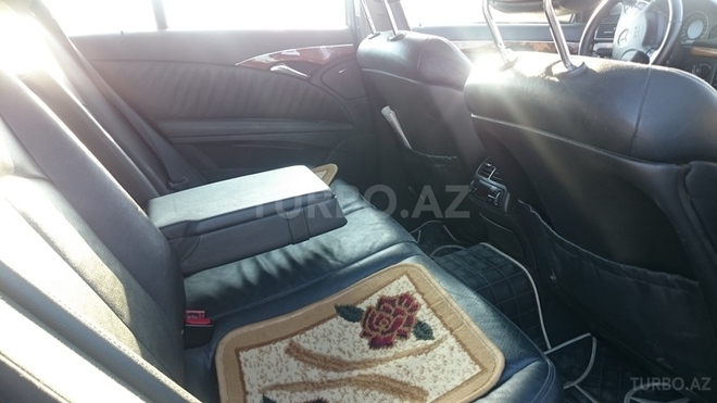 Mercedes E 270 2001, 2,600,000 km - 2.7 l - Bakı