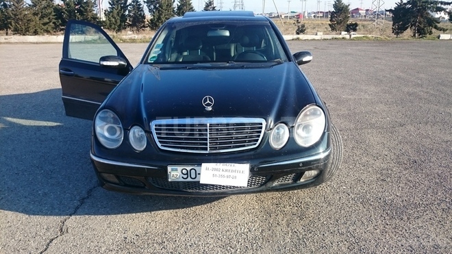 Mercedes E 270 2002, 260,000 km - 2.7 l - Bakı
