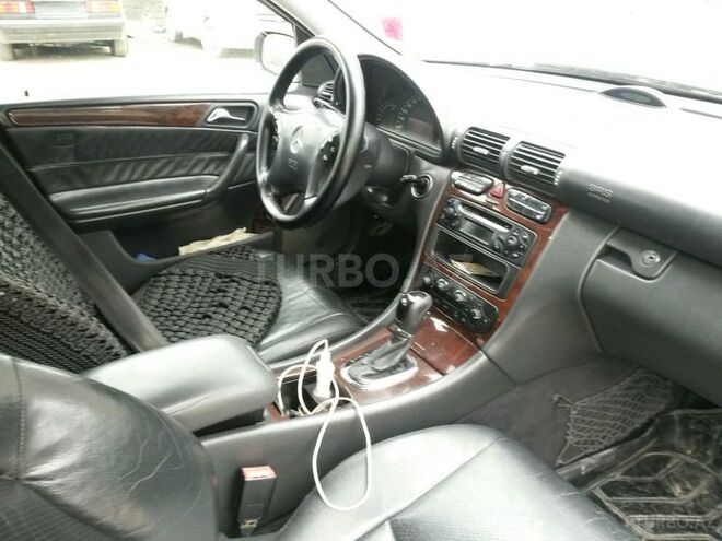 Mercedes C 200 2000, 250,000 km - 2.0 л - Bakı