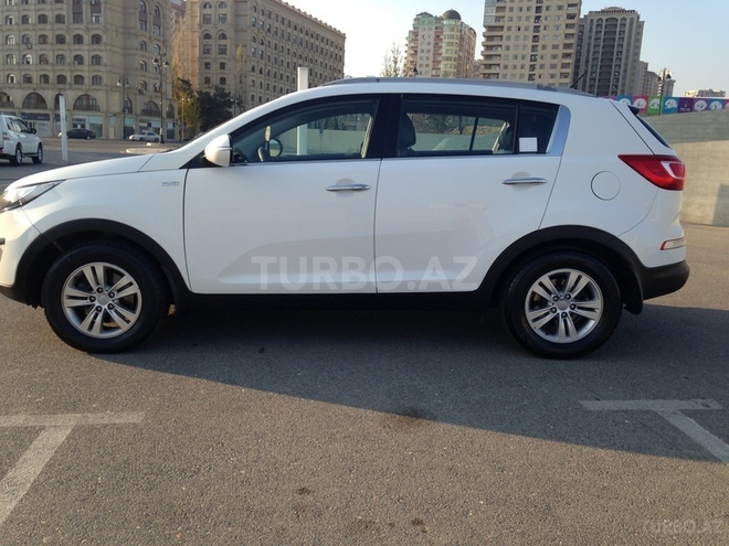 Kia Sportage 2010, 106,000 km - 2.0 л - Bakı