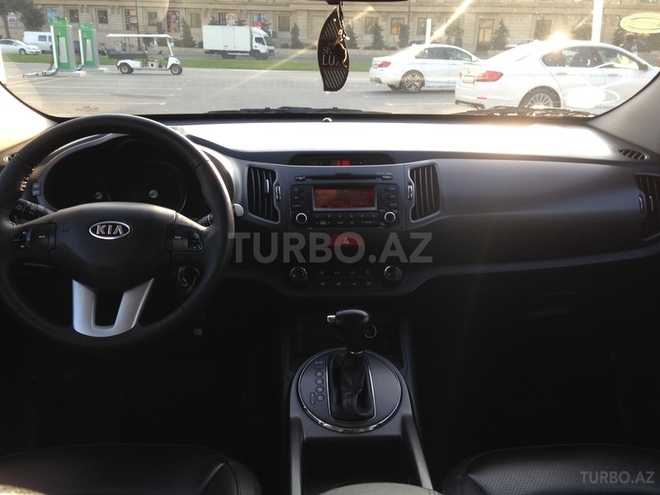 Kia Sportage 2010, 106,000 km - 2.0 л - Bakı