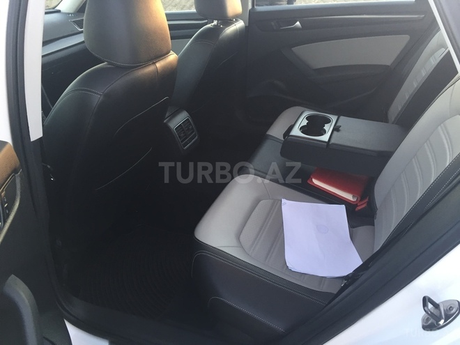 Volkswagen Passat 2014, 10,494 km - 1.8 l - Naxçıvan