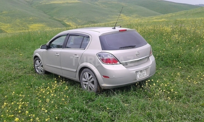 Opel Astra 2008, 86,000 km - 1.8 л - Bakı