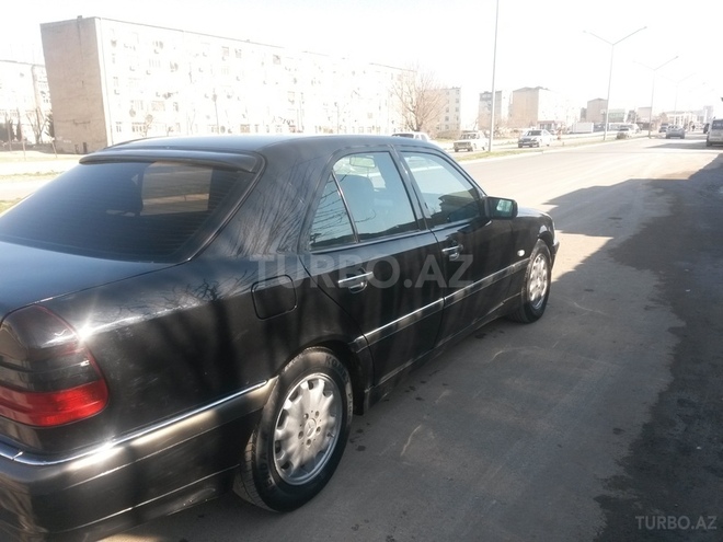 Mercedes C 220 1998, 240,656 km - 2.2 l - Bakı