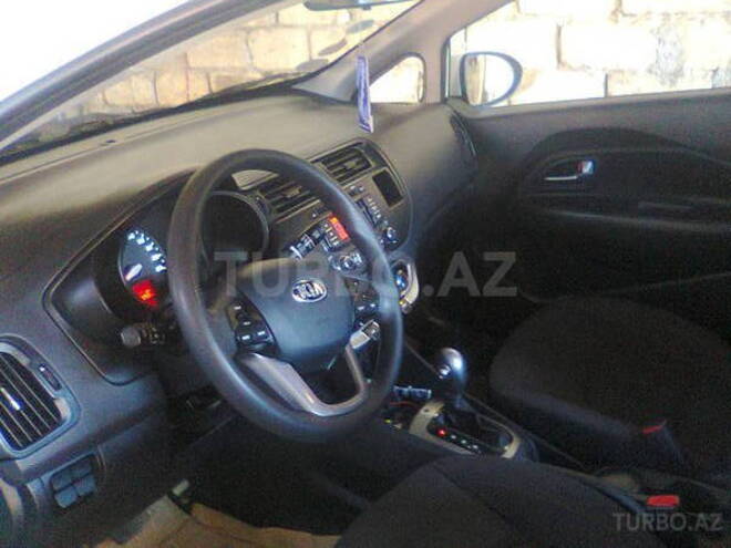 Kia Rio 2013, 270,000 km - 1.4 l - Lənkəran