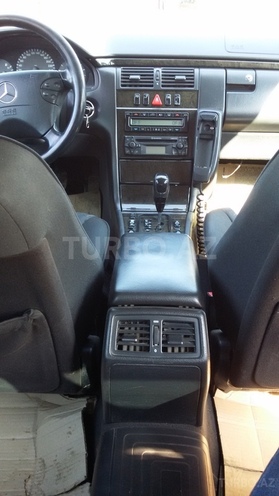 Mercedes E 220 2001, 324,944 km - 2.2 l - Lənkəran