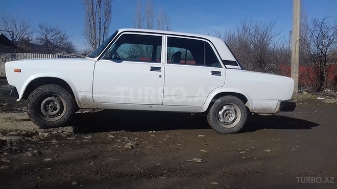 LADA (VAZ) 2107 2006, 3,802 km - 1.6 l - Quba
