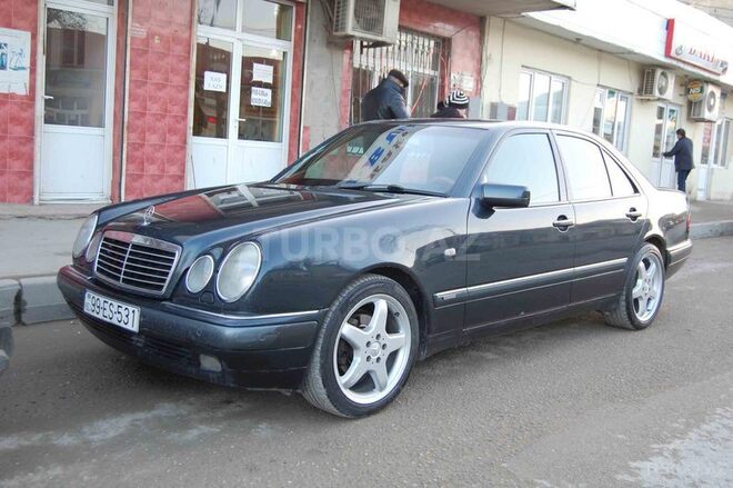 Mercedes E 200 1997, 340,000 km - 2.0 l - Bakı
