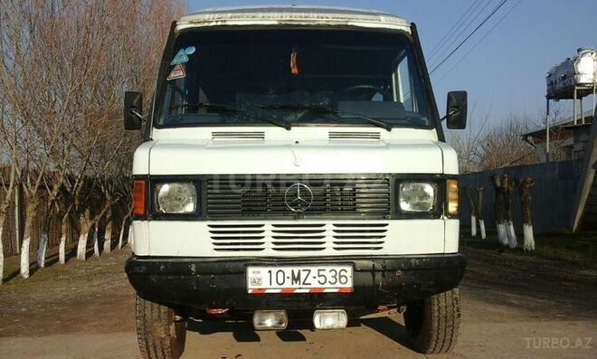 Mercedes 208 D 1993, 896,350 km - 2.3 l - Şirvan