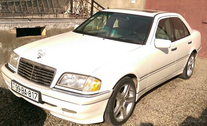 Mercedes C 230 2000, 220,000 km - 2.3 l - Bakı