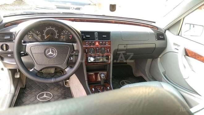 Mercedes C 230 2000, 220,000 km - 2.3 l - Bakı