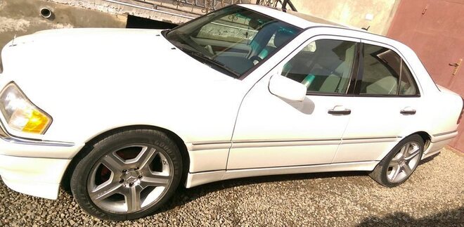 Mercedes C 230 2000, 220,000 km - 2.3 l - Bakı