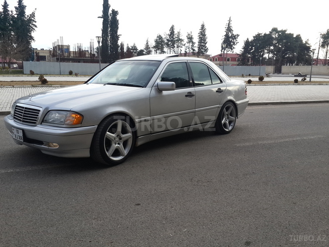 Mercedes C 280 2000, 189,000 km - 2.8 л - Bakı