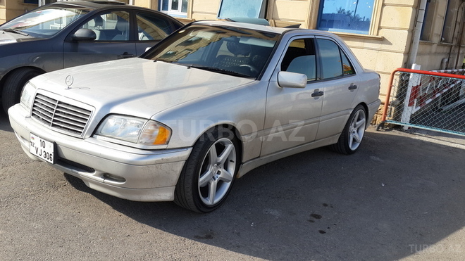 Mercedes C 280 2000, 189,000 km - 2.8 л - Bakı