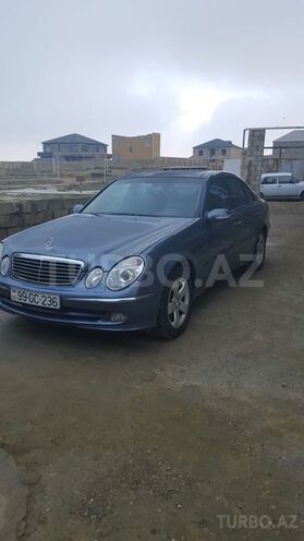 Mercedes E 240 2002, 195,000 km - 2.4 l - Bakı