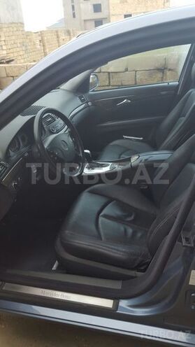 Mercedes E 240 2002, 195,000 km - 2.4 l - Bakı