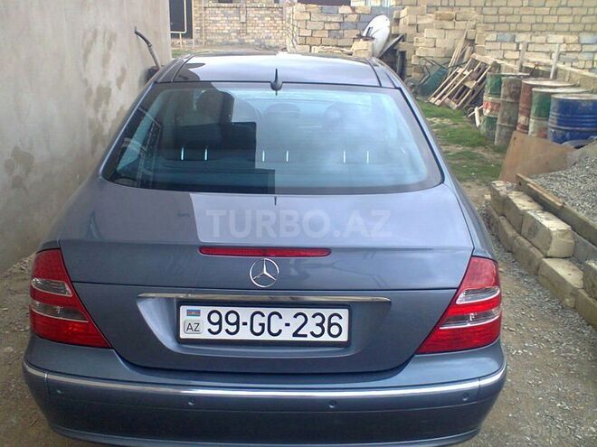 Mercedes E 240 2002, 195,000 km - 2.4 l - Bakı