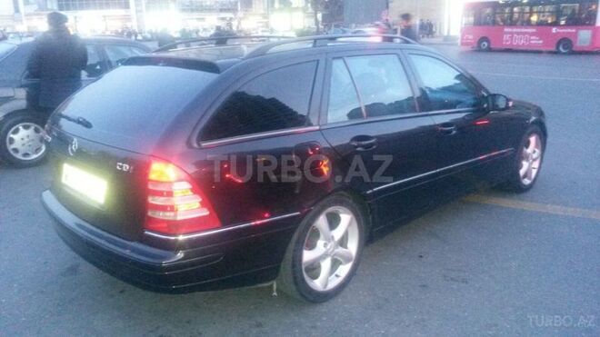 Mercedes C 220 2003, 270,000 km - 2.2 л - Bakı