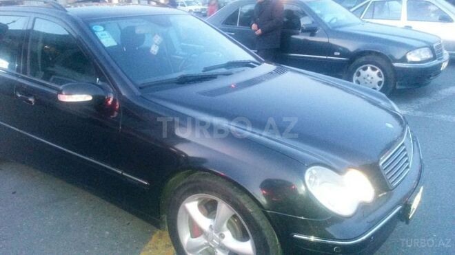 Mercedes C 220 2003, 270,000 km - 2.2 л - Bakı