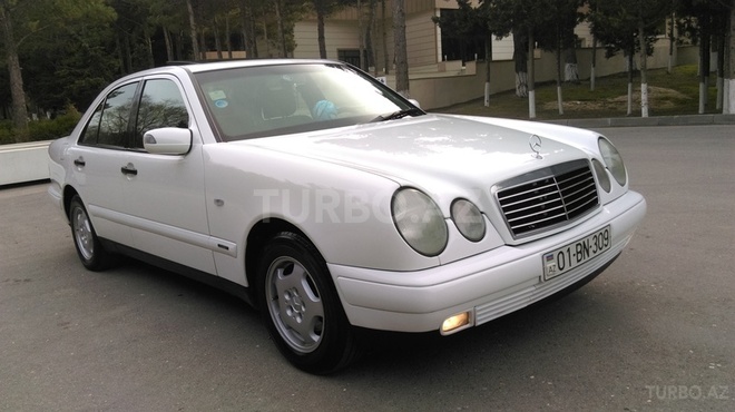 Mercedes E 220 1998, 238,600 km - 2.2 l - Xırdalan