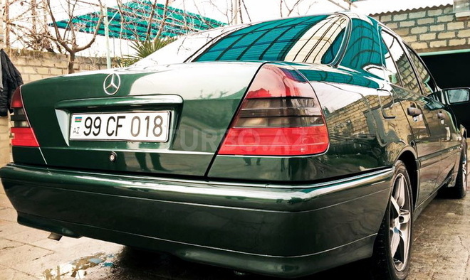 Mercedes C 200 1999, 147,000 km - 2.0 л - Şirvan