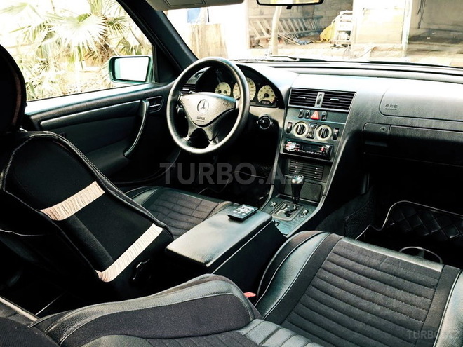Mercedes C 200 1999, 147,000 km - 2.0 л - Şirvan