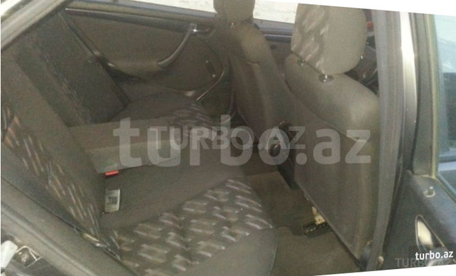 Mercedes C 180 2000, 2,180,000 km - 1.8 л - Bakı