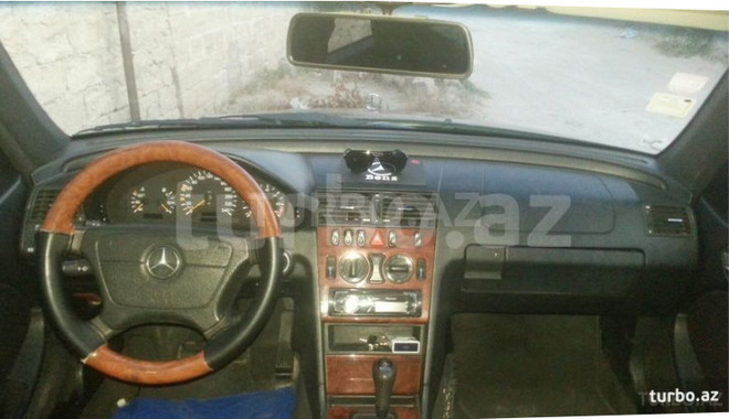 Mercedes C 180 2000, 2,180,000 km - 1.8 л - Bakı